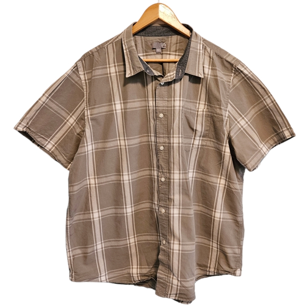 Sears Grey and White Plaid Short Sleeve Button-Down Shirt (2XL)